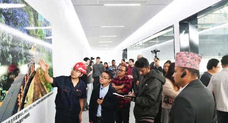 见证中国钢轨如何铸就“国家名片”！亚太地区21国记者走进攀钢-微七七资讯