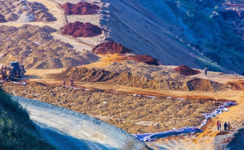 中美“大交易”后，美媒：不止稀土，中国还有三招能卡美国脖子-微七七资讯