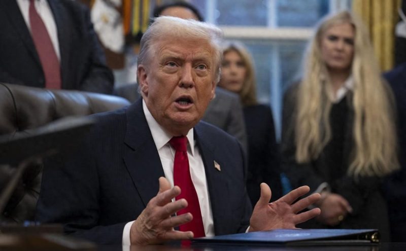 川普发2000美元会拉高金价吗，现在该炒股票还是黄金？-微七七资讯