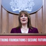 英国国债收益率为何飙升，投资者押注降息能降温吗？-微七七资讯